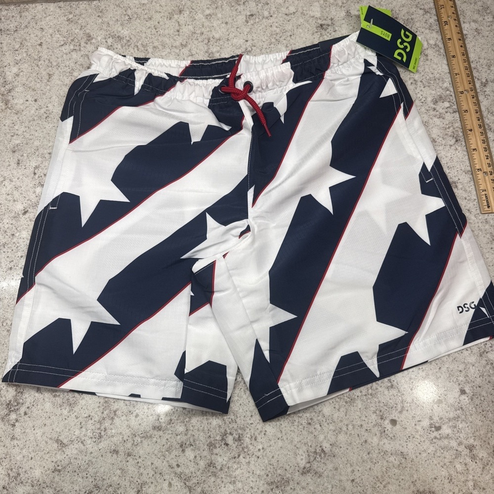 DSG Rec Short Boy's Large Pure White Bold Star NEW